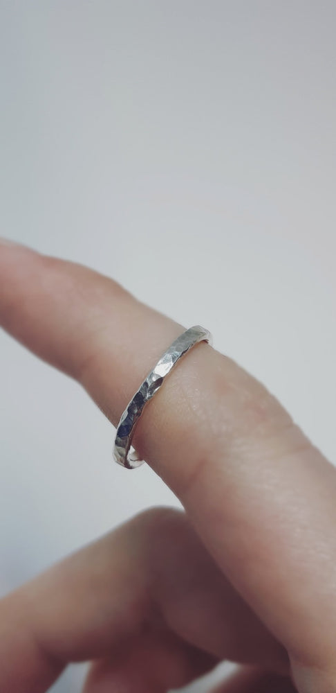 
                
                    Load image into Gallery viewer, Hammered silver stacking band
                
            